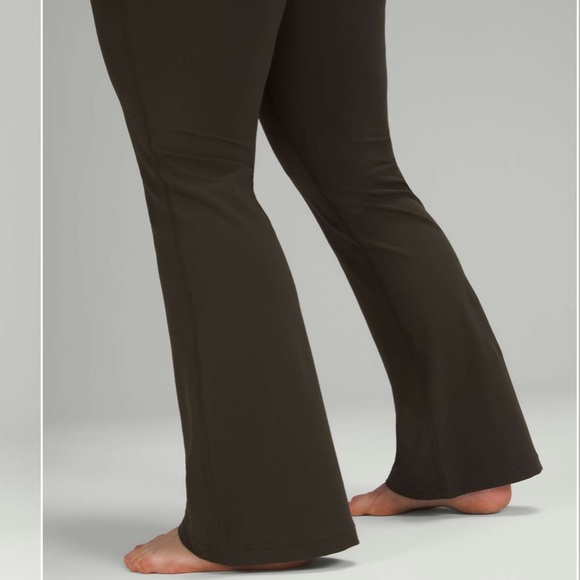 Lululemon Groove Super-High-Rise
Flared Pant Null - Picture 3 of 9